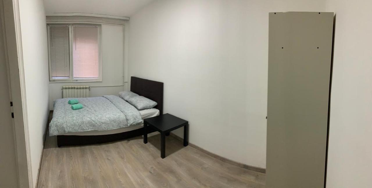 Private Rooms Belgrade Hostel Extérieur photo